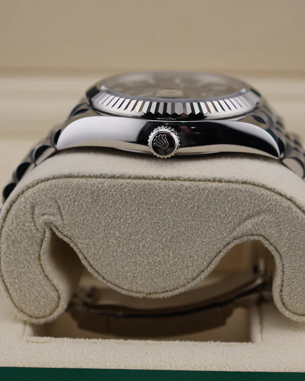 Rolex Sky-Dweller Black Dial on Jubilee 336934